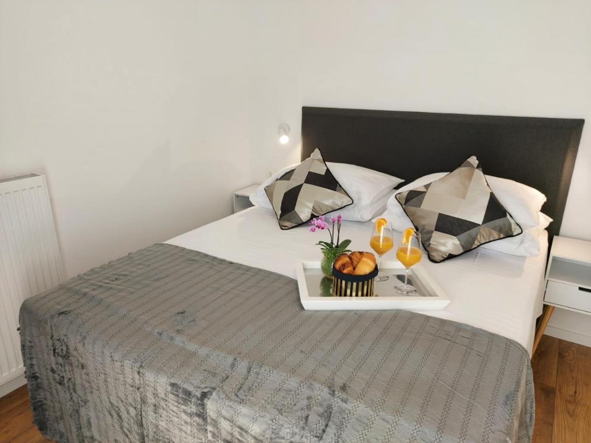 Apartmani Cvita Omiš Buitenkant foto