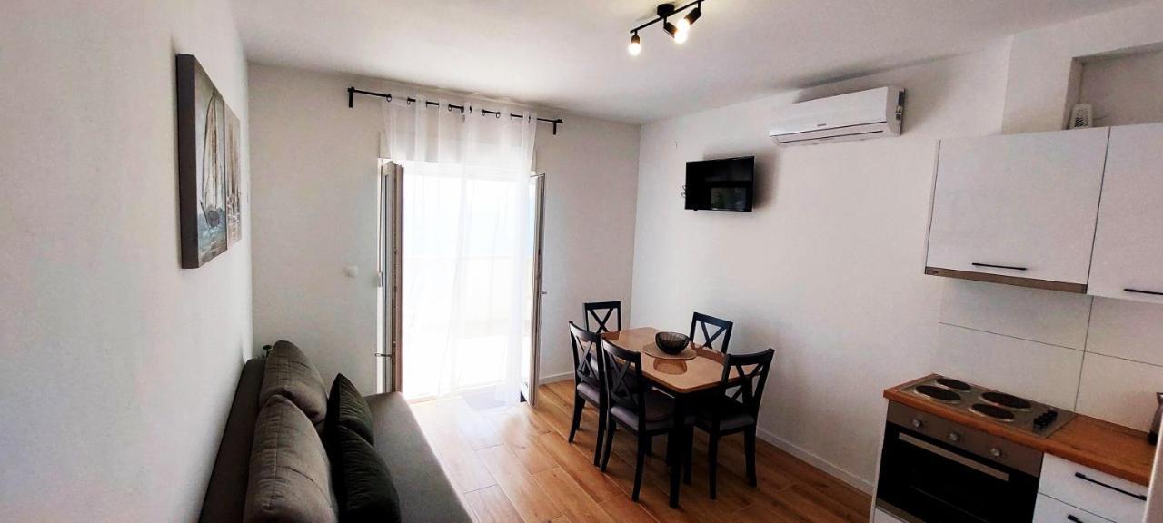 Apartmani Cvita Omiš Buitenkant foto