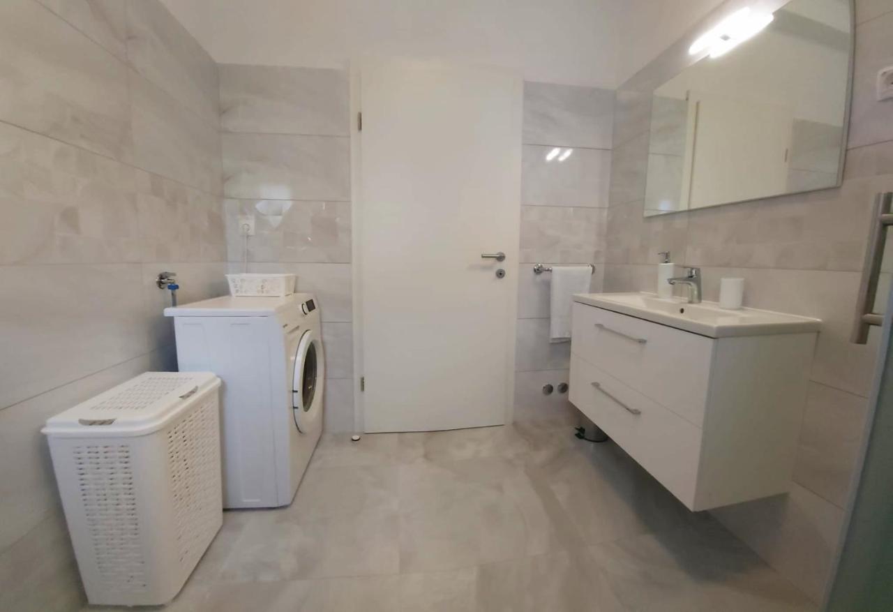 Apartmani Cvita Omiš Buitenkant foto