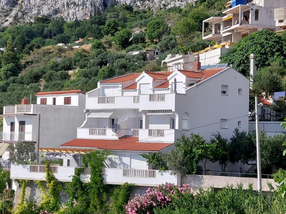 Apartmani Cvita Omiš Buitenkant foto