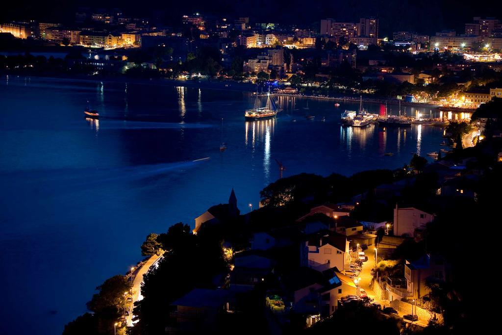 Apartmani Cvita Omiš Buitenkant foto
